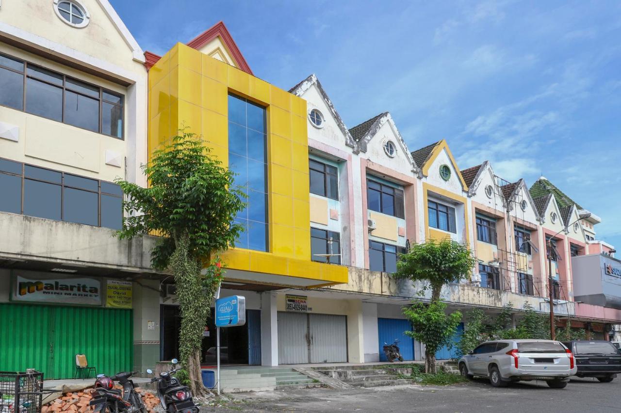 Готель Good Sleep Balikpapan Mitra Reddoorz Екстер'єр фото