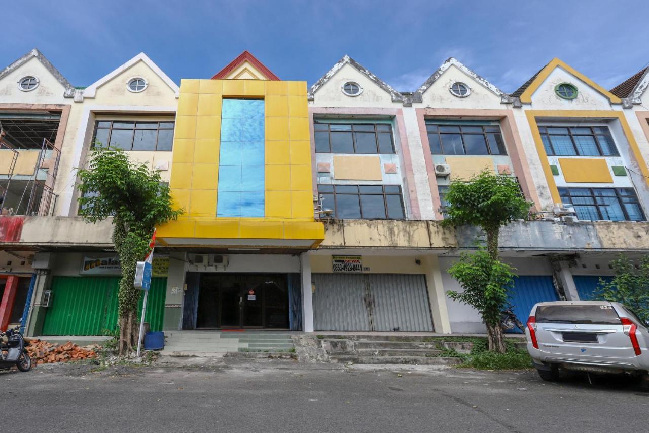 Готель Good Sleep Balikpapan Mitra Reddoorz Екстер'єр фото