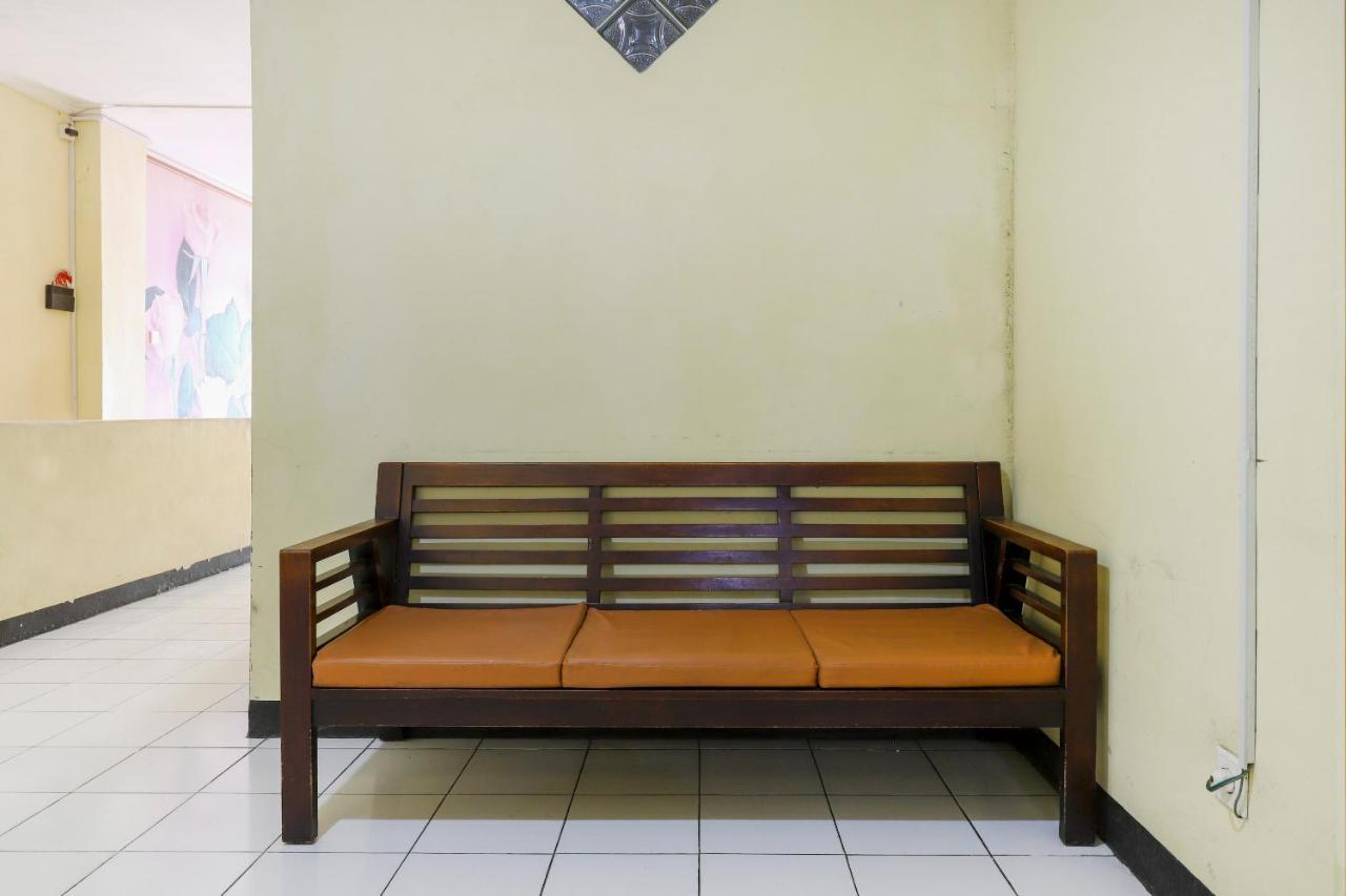 Готель Good Sleep Balikpapan Mitra Reddoorz Екстер'єр фото
