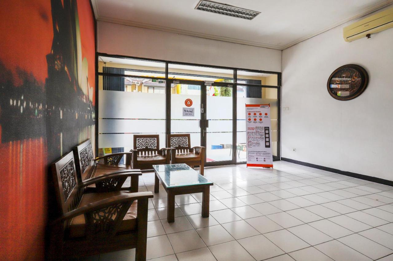 Готель Good Sleep Balikpapan Mitra Reddoorz Екстер'єр фото