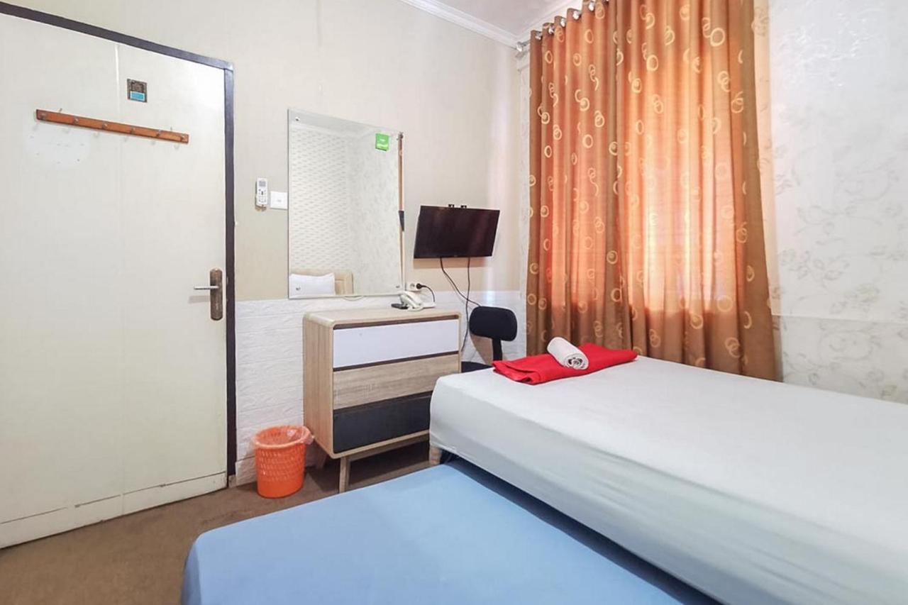 Готель Good Sleep Balikpapan Mitra Reddoorz Екстер'єр фото